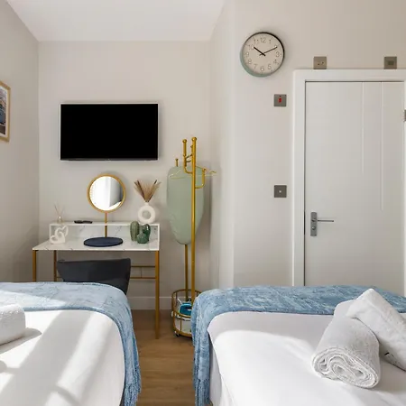 City Living Refined: Studio With Full Kitchen London Exterior photo